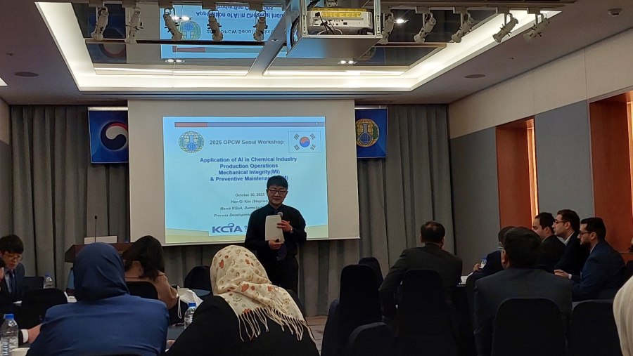 Mr. Han-gi Kim Mr. Han-gi Kim